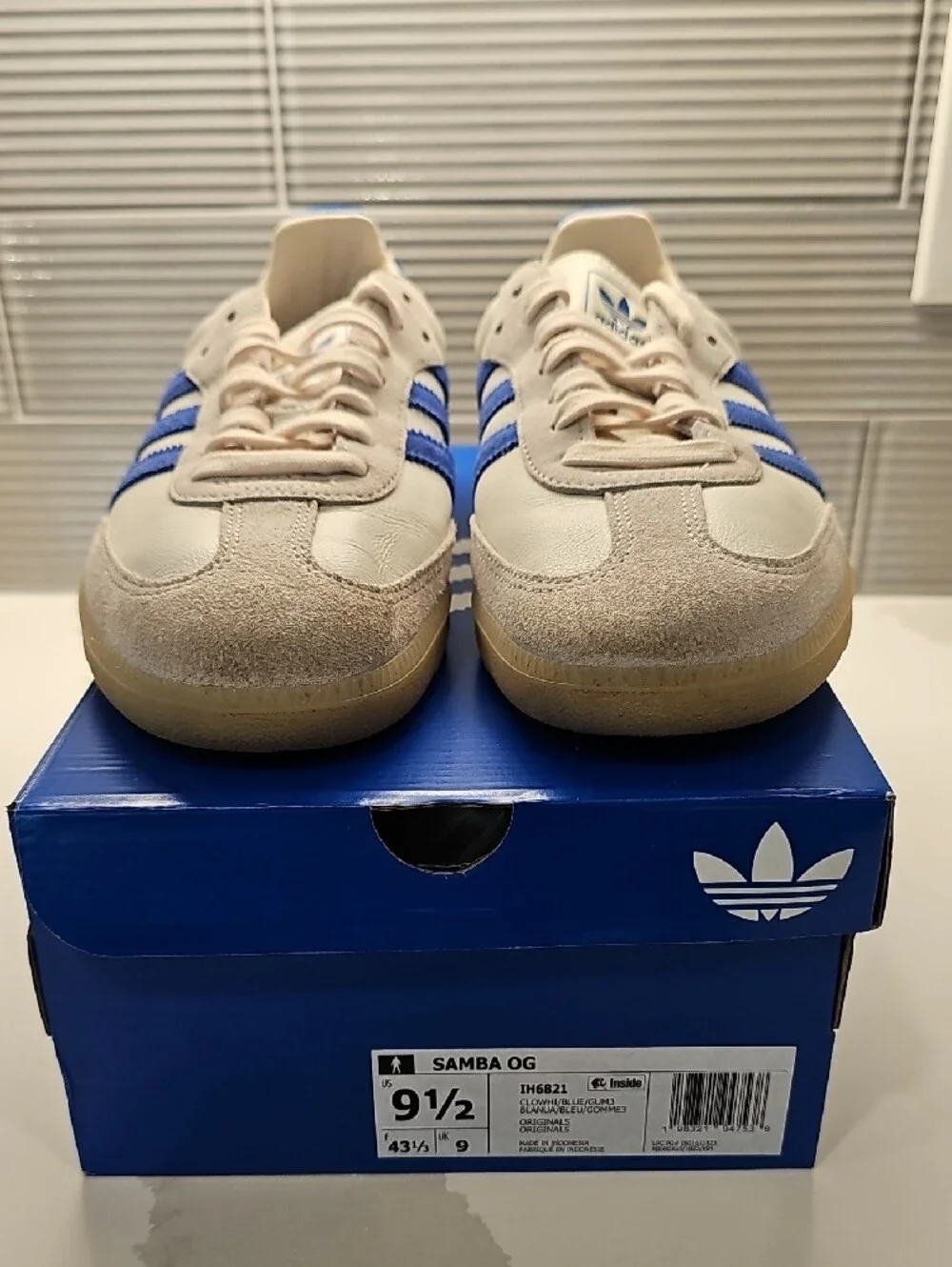 adidas Samba Sneakers - Off-White with Blue Stripes